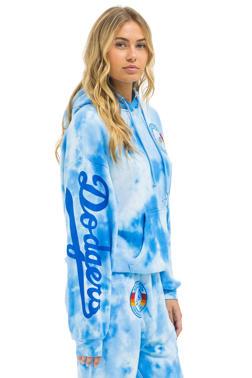 LOS ANGELES DODGERS HAND DYED RELAXED PULLOVER HOODIE - TIE DYE BLUE - Image 3