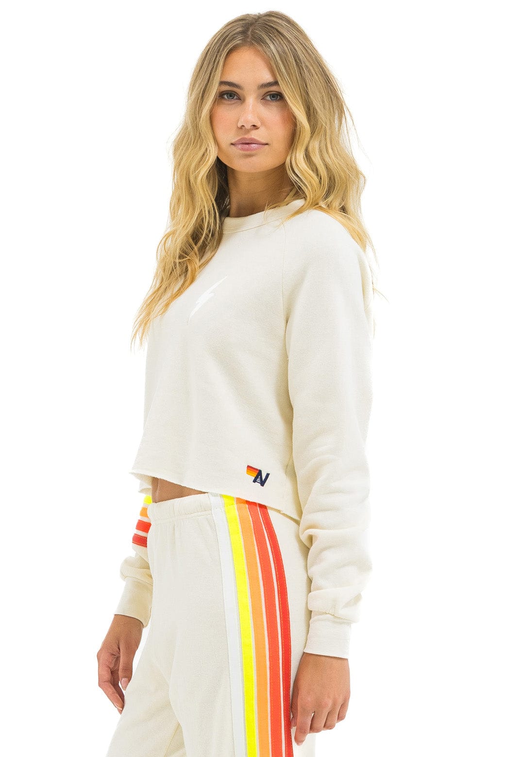 BOLT RUGBY STITCH CROPPED CREW SWEATSHIRT - VINTAGE WHITE // WHITE NEON - Image 4
