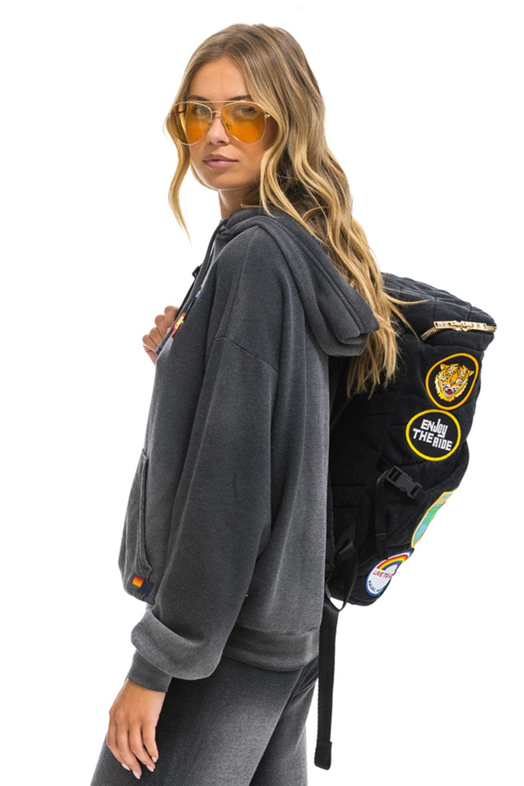 VINTAGE PATCH DENIM PUFFER BACKPACK - VINTAGE BLACK - Image 4