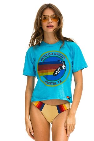SIGNATURE AUSTIN BOYFRIEND TEE - NEON BLUE